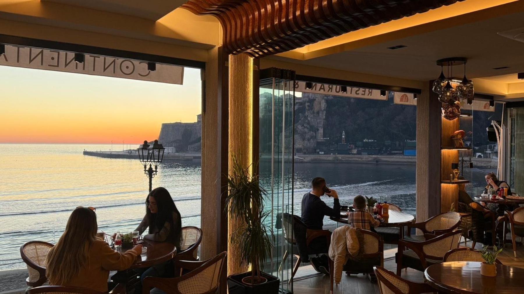 Continental Hotel Ulcinj Exterior foto